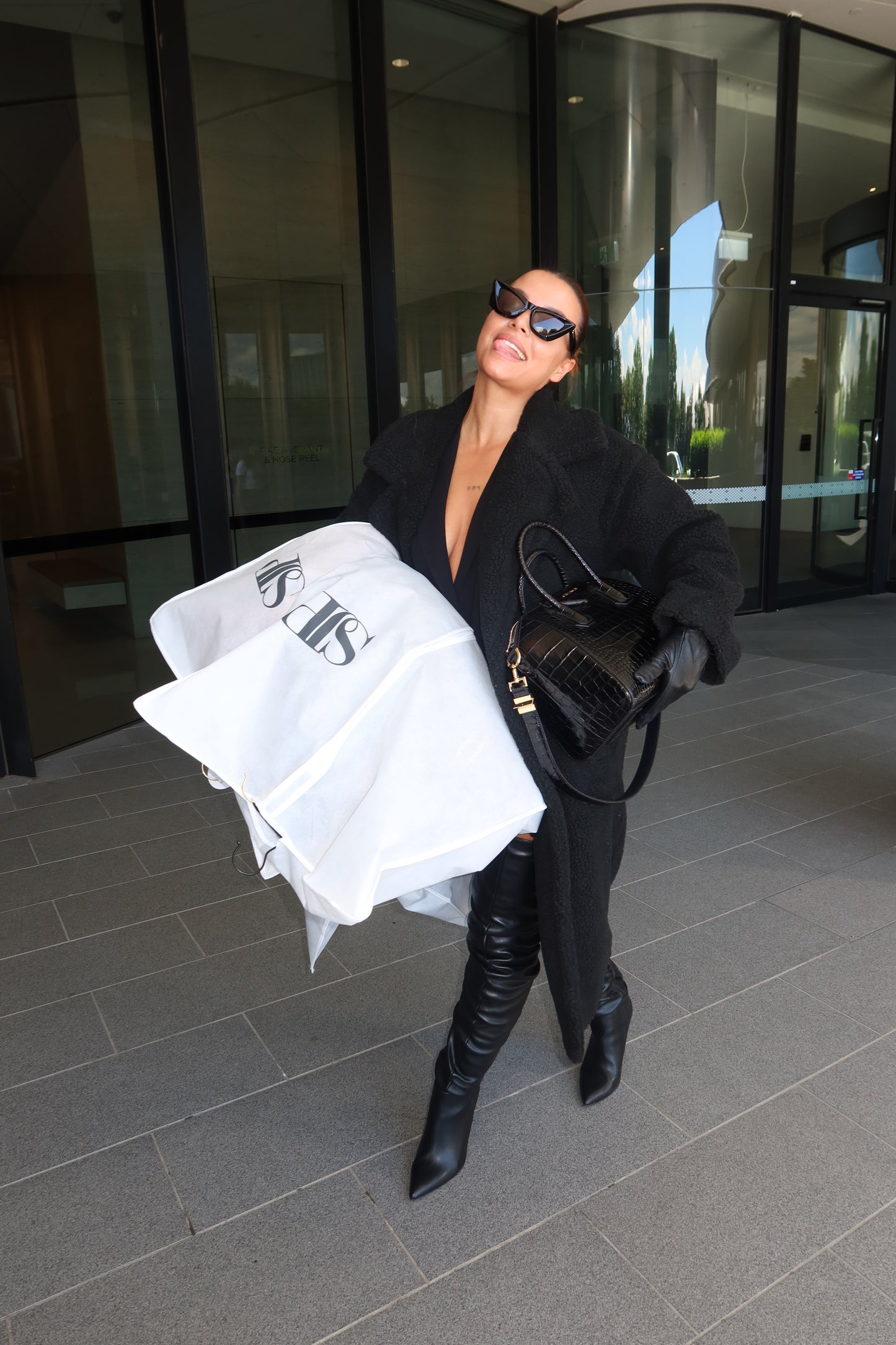 THE TEDDY COAT (BLACK)
